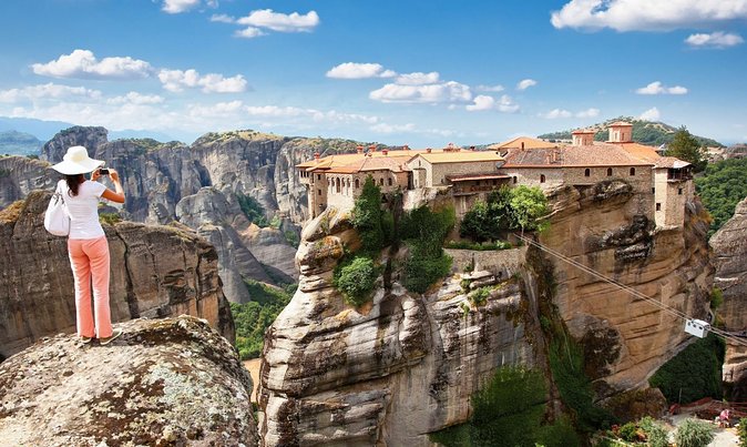 2 Day Private Tour of Meteora & Thermopylae From Athens - Day two at Meteora: finishing the monasteries with the right sequence