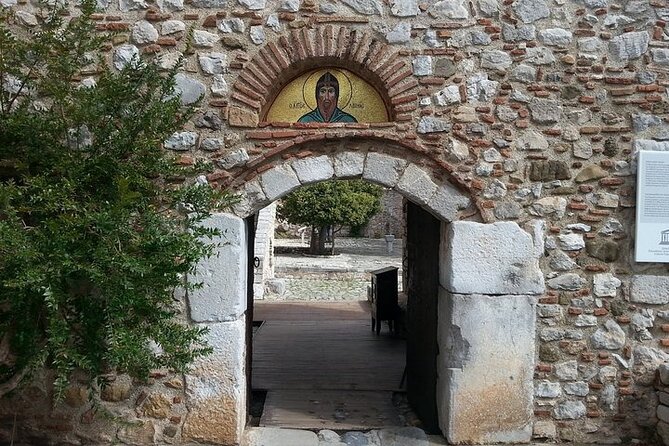 2-Day Private Tour to Delphi and Meteora from Athens - Meteora monasteries: cliffside viewpoints with time to breathe