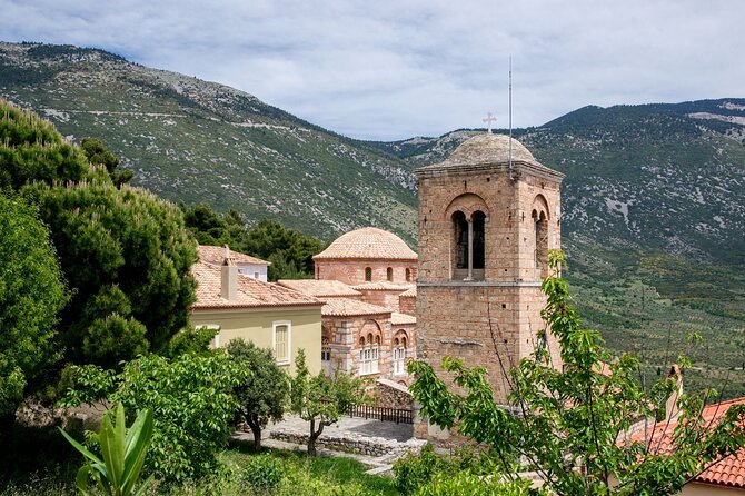 2-Day Private Tour to Delphi and Meteora from Athens - Thermopylae and Kamena Vourla: history plus a seaside reset