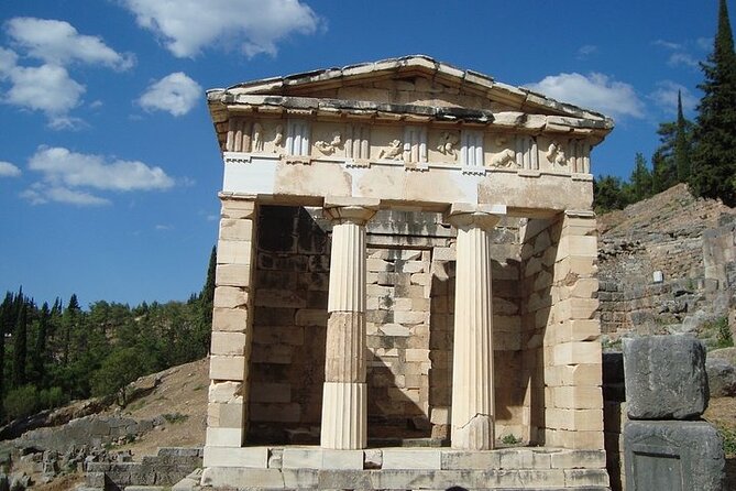 2 Days Peloponnese Tour : Ancient Olympia - Corinth, Mycenae Nafplio Epidaurus - Driver vs. Licensed Guide: How Much Explanation You’ll Get