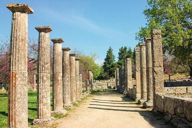 3 days Spanish guided tour in Epidaurus, Mycenae, Olympia, Delphi - A Spanish-Guide Classical Greece loop from Corinth to Delphi