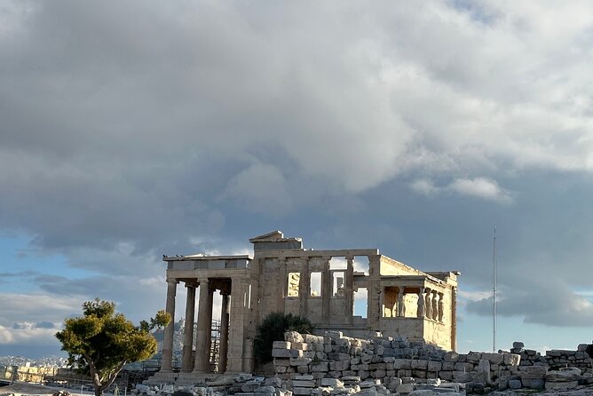 3 Hours Driving Athens City Highlights Luxury Private Tour - Temple of Olympian Zeus and Hadrian’s Arch: Roman scale in a Greek setting