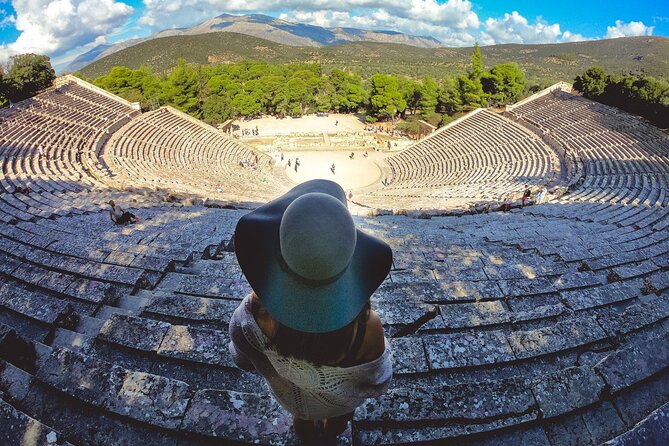 4-Day Private Peloponnese, Delphi and Meteora Tour from Athens - Day 4: Meteora Monasteries, Kalambaka, and Kamena Vourla by the Sea