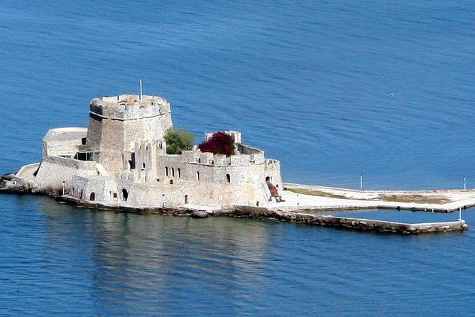 4 Days Private Tour: Corinth - Mycenae - Nafplio - Olympia- Delphi & Meteora - Day 3: Delphi’s Apollo Oracle, Museum Highlights, and the Road to Kalabaka