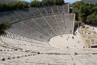 5 Days Private Ancient Cities Tour of Greece from Athens - Day 2: Mystras ghost city monasteries and Sparta’s Leonidas trail