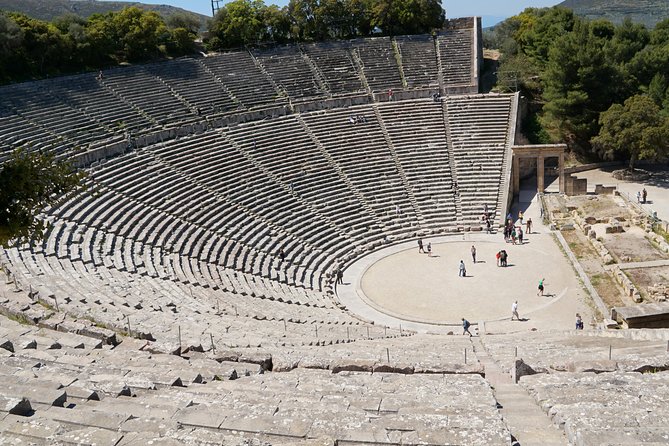 5 Days Private Ancient Cities Tour of Greece from Athens - Day 2: Mystras ghost city monasteries and Sparta’s Leonidas trail
