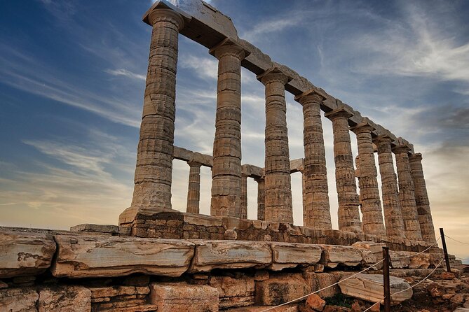 All Day Athens Highlights & Sunset Tour to the Temple of Poseidon - The drive out of Athens: coast views, marinas, and a lake stop