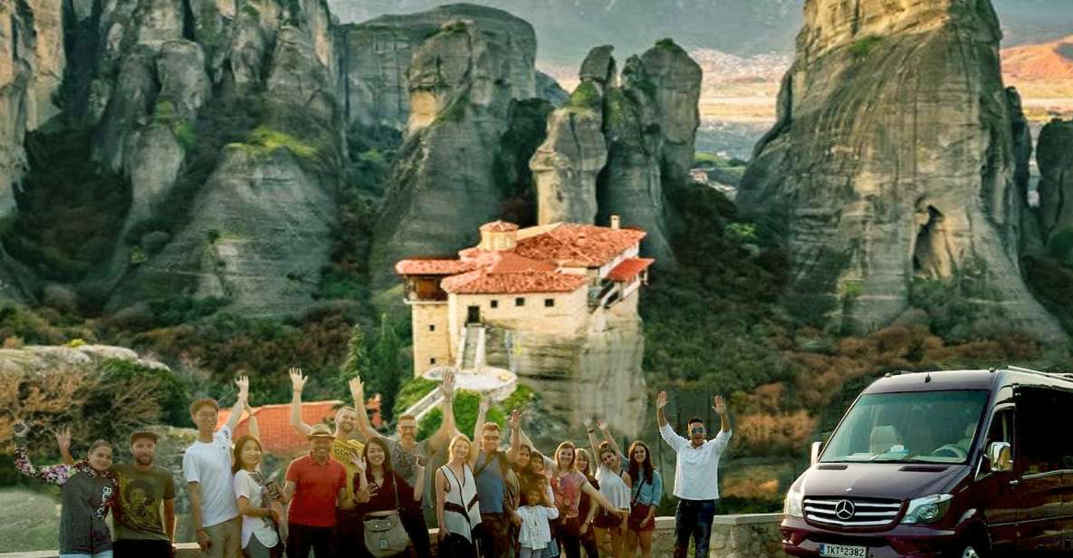Athens: 2-Day Meteora Tour in Spanish with Guide & Hotel - How the 2-Day Meteora Loop Works From Athens