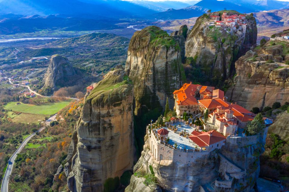 Athens: 2-Day Meteora Tour in Spanish with Guide & Hotel - The Spanish Panoramic Morning Tour That Starts at 13:00