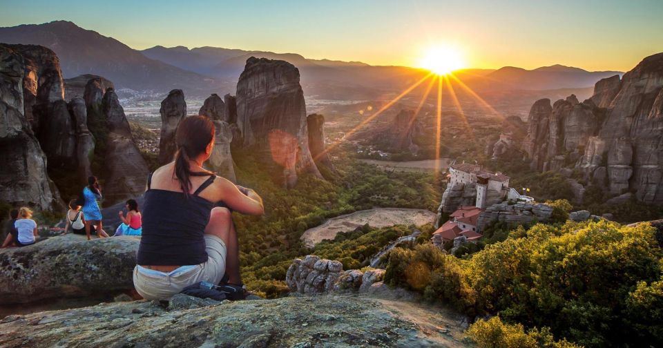 Athens: 2-Day Meteora Tour in Spanish with Guide & Hotel - Seeing All the Monasteries: Why the Route Feels “Full” (and Why It Might Repeat)