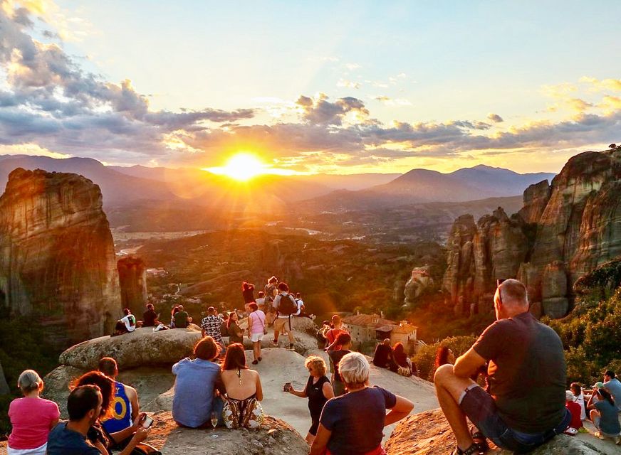 Athens: 2-Day Meteora Tour in Spanish with Guide & Hotel - Guides and Group Size: What Small Groups Actually Change