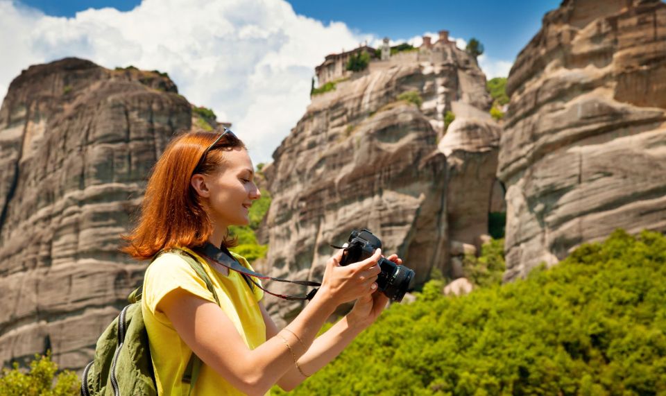 Athens: 3-Day Trip to Meteora with Tours, Museum & Hotel - First Morning Bus Ride: Stathmos Larisis to Kalambaka