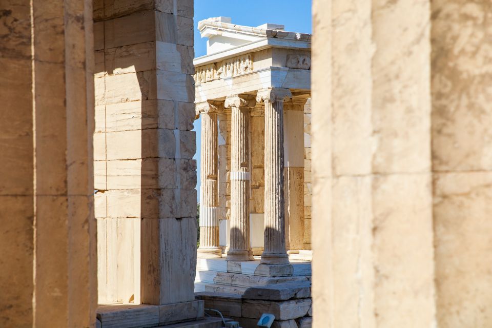 Athens: Acropolis Guided Tour and Old Town Food Tasting - Dionysus, Theaters, and the City-View Photo Rhythm