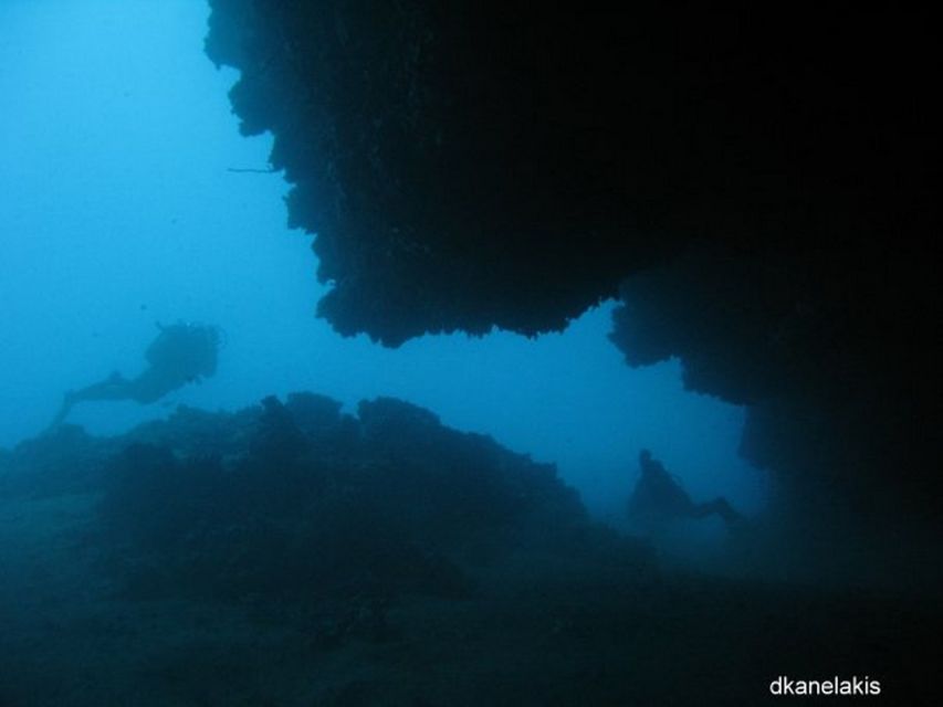 Athens: Adventure Dives in Nea Makri for Certified Divers - Small Group Comfort: Why Up to 7 People Changes the Day