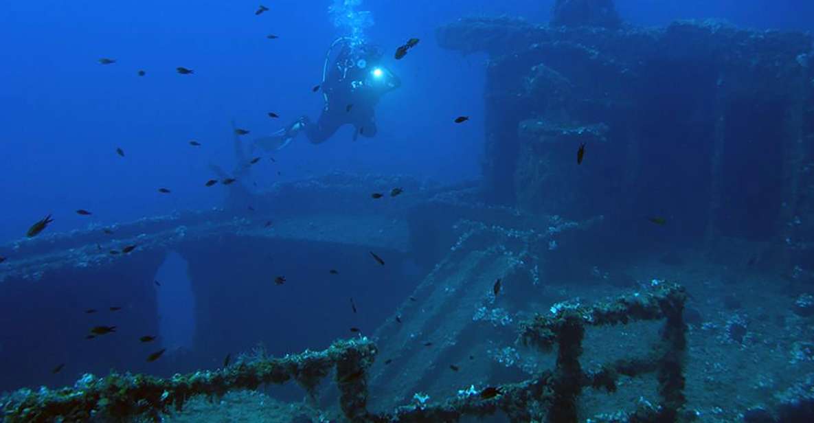 Athens: Adventure Dives in Nea Makri for Certified Divers - Getting Geared Up at Frinis 20 and Meeting Your Scuba Team