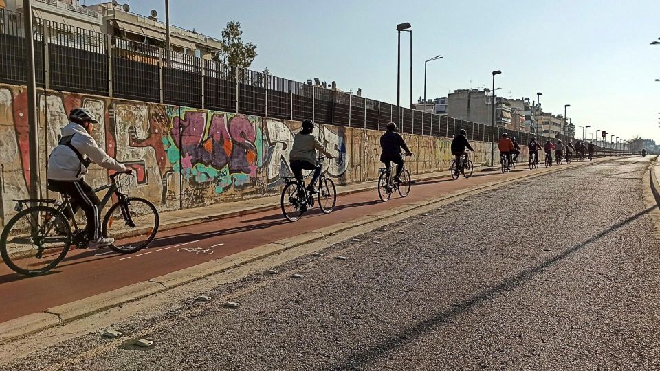Athens Coastline: Explore by Bike - Group size, pacing, and what Stavros brings to the route