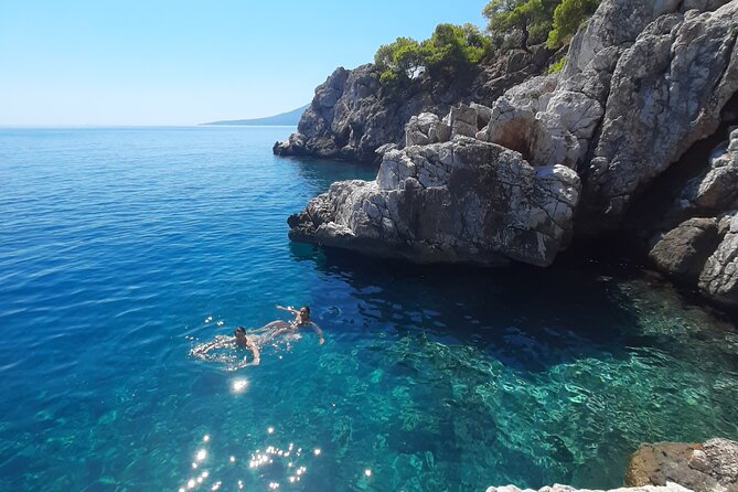 Athens: Full-Day Island Hopping Cruise with Lunch and Swimming - Aegina’s temples: Apollo and Athena Aphaia, plus pistachio-town vibes