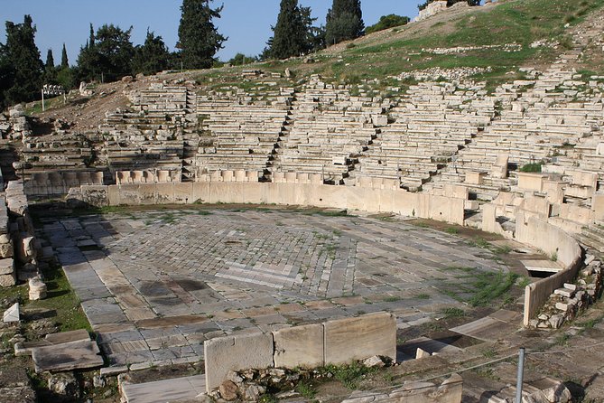 Athens Highlights & Ancient Corinth Private Full day tour - Ancient Corinth: Temple of Apollo, agora life, and Roman-era scale