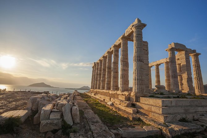 Athens Highlights Tour & Cape Sounio (Full Day) - Hadrian’s Arch and Temple of Olympian Zeus: quick hits with payoff