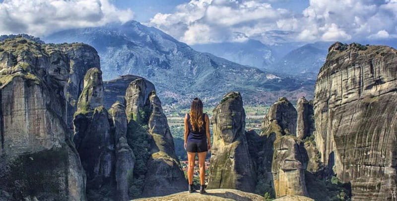Athens: Meteora Day Trip in Spanish with Live Guide & Lunch - Key highlights worth planning around