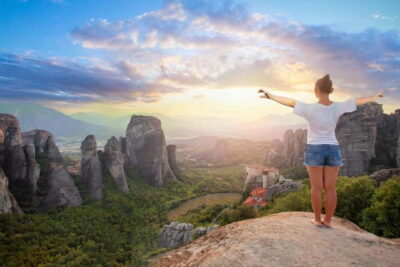 Athens: Meteora Monasteries Day Tour with Lunch - Where you start in Athens: Stathmos Larissis and a smooth boarding setup