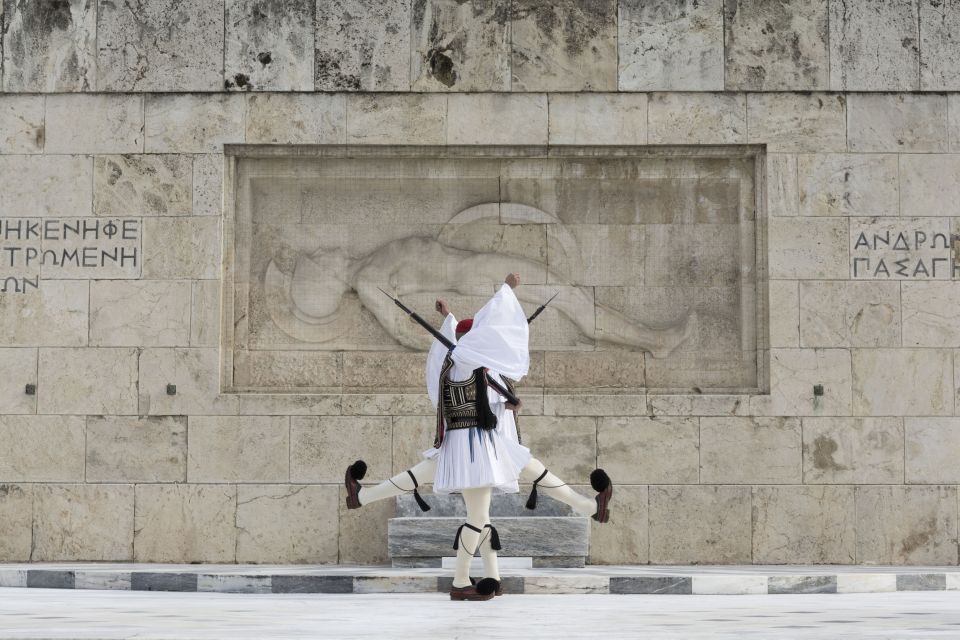 Athens: Self-Guided Audio City Tour, The city of myths - Language options: more than just English on your phone