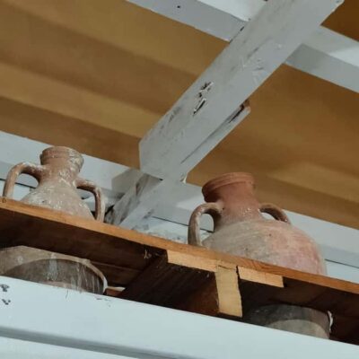 Athens: Stoic Philosophy and Wine - Your Stop at the Wine & Olive Oil Bar: Atmosphere, Snacks, and Pace