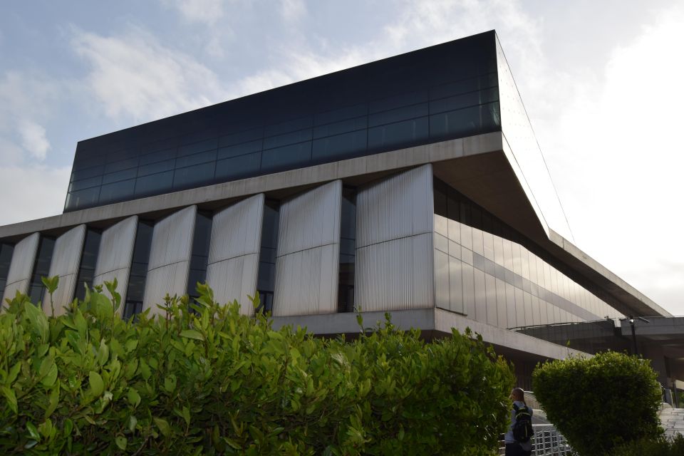 Athens: The Acropolis and Acropolis Museum Tour in Dutch - Meeting at Acropoli Metro: where the tour actually starts
