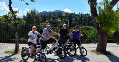 Athens tour with electric bicycle - Meeting near Thissio and getting rolling the right way