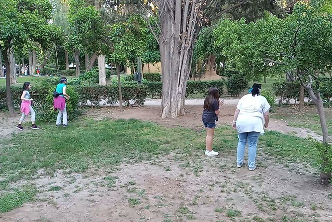 Athens with Kids: Myths & Family Games in the National Garden - The facilitator makes or breaks it (and this one is the point)