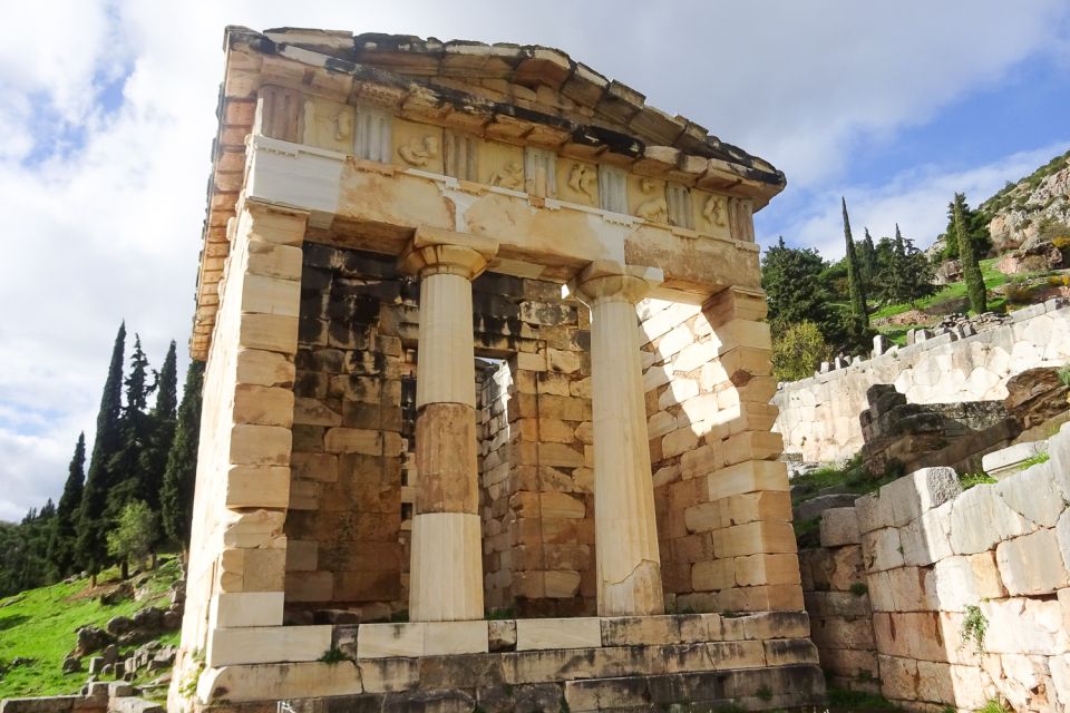 Delphi 2 Day Tour from Athens with Overnight in 4 Star Hotel - Delphi Museum: the Charioteer and the value of seeing it twice