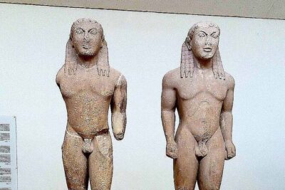 Delphi Arachova & Monast. Hosios Loukas from Athens Private Tour - Delphi Archaeological Museum: where the statues get their context