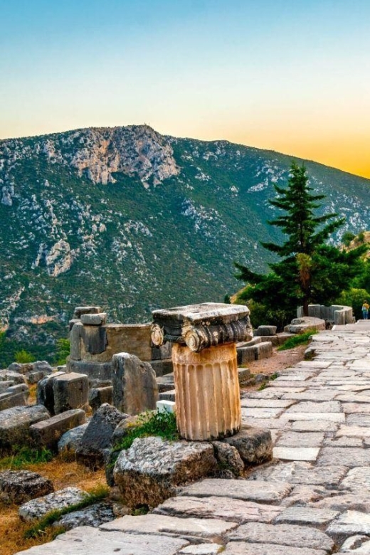 Delphi Full Day Tour - From Athens to Delphi via Levadia: the calm before the ruins