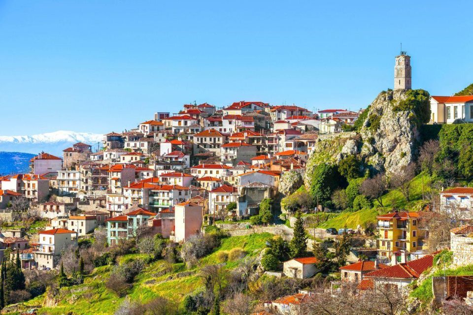 Delphi Full Day Tour - Arachova stop: a quick break in a ski-town favorite