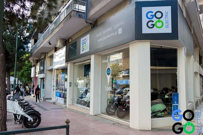 E-Bike Tour of the Historical Center of Athens - Acropolis area without the grind: Acropolis and New Acropolis Museum views