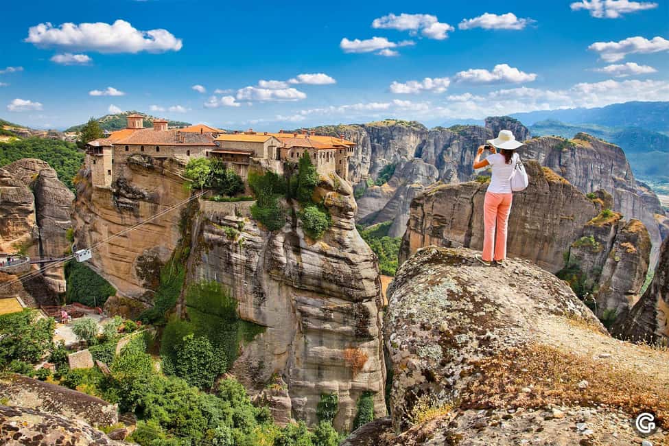 Feel Ancient thermal Spa Visit Delphi, Leonidas ℨoo Spaʀtan - A full day from Athens: how the route stays meaningful