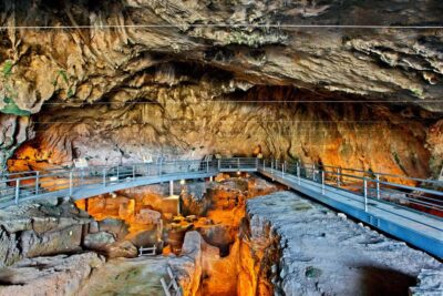 Feel Ancient thermal Spa Visit Delphi, Leonidas ℨoo Spaʀtan - Athens-to-Delphi driving stops: Marathon Lake and Thiva on the way