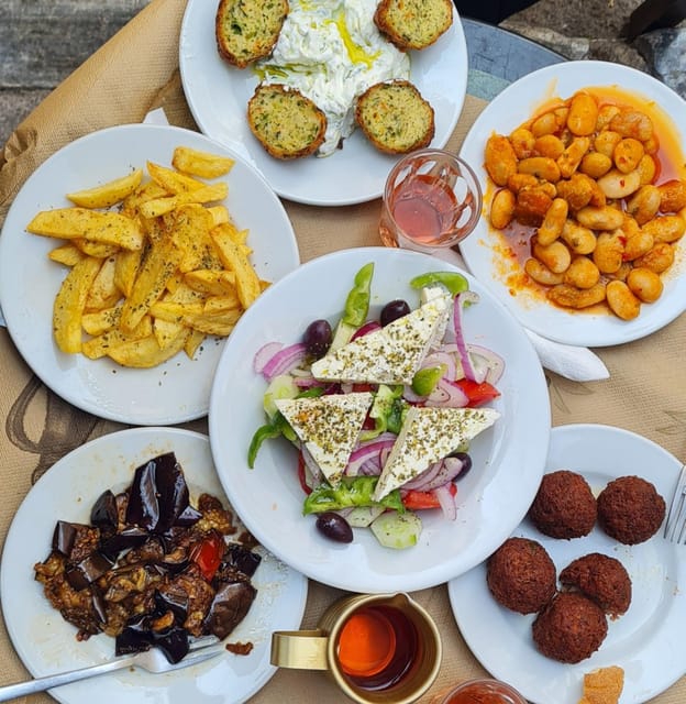 Food Tour evenings and Sundays - 3.5 Hours Through Plaka, Monastiraki and Psyrri