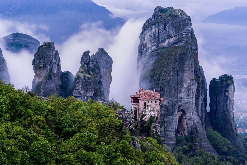 From Athens: 2 Days Meteora, Thermopylae & Delphi Tour - How the 2-Day Loop Works (and Why It Saves You Energy)