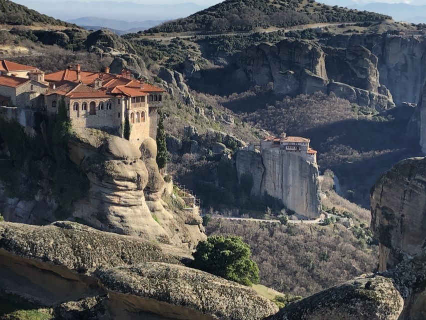 From Athens: Meteora Private Day Trip with Transfer - Lunch in Kalabaka or Kastraki: Plan It as a Stop, Not a Guarantee