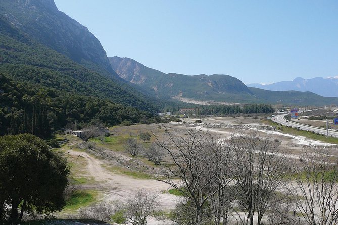 Full Day Tour to Meteora and Thermopylae Including Dinner - Dinner back in Athens: included, timed, and easy