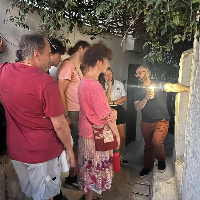 Magic Walk in Athens with Local Friends - Timing, pace, and what to wear (so the tour stays fun)