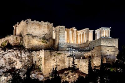Night Tour of the City of Athens with Guide in Spanish - Price and logistics: what $27.51 buys you in real life