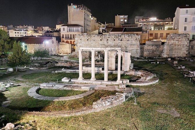 Night Tour of the City of Athens with Guide in Spanish - From Leof. Vasilisis Amalias 50 to Zeus Olimpio: big monuments, quick hits