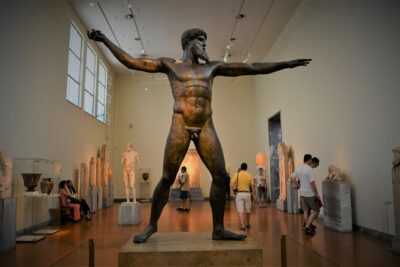 Private Athens National Archaeological Museum Tour - Inside the museum: 2 hours around the Antikythera Device and the objects that matter