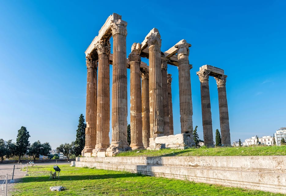 Private sightseeing in Athens (3 hours) - Traffic and parking: the reason some stops feel tighter than planned