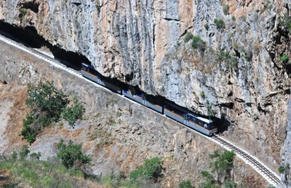 Private Tour to Ancient Corinth, Cave of Lakes & Cog Railway - Odontotos Rack Railway through Vouraikos Gorge: the ride you’ll talk about
