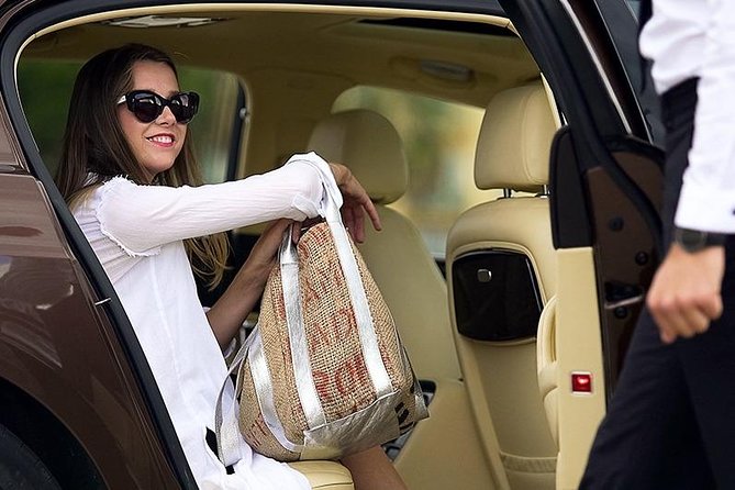 Roundtrip Transfer from Athens Airport to Athens City - Safety, Clean Cars, and the Human Touch
