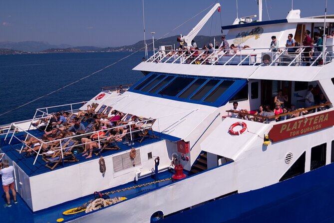 Saronic Gulf Escape: Beaches, Greek Flavors, Relaxation at Sea - On-Board Food, Drinks, and the Greek Flavors Setup