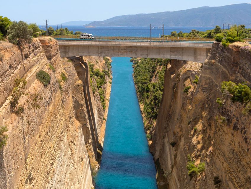 "Tour in Athens & Corinth:Highlights & Path of Apostle Paul" - Temple of Apollo: short guided focus where it counts